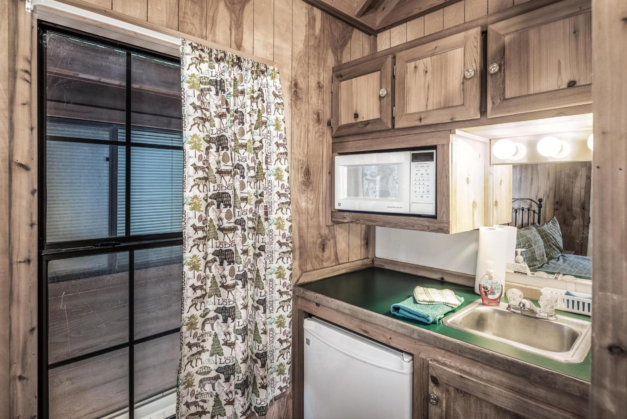 Rainbow Lake Cabin & Rv Resort رويدوسو، نيومكسيكو المظهر الخارجي الصورة